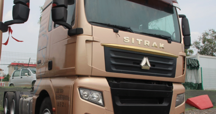 Benefits of Purchasing a Pre-Owned Sitrak Tractor Truck for Sale